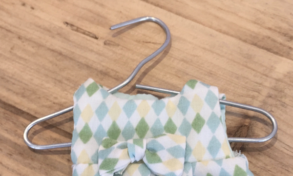 Kapstokje - Vis ta Vie kleertjes