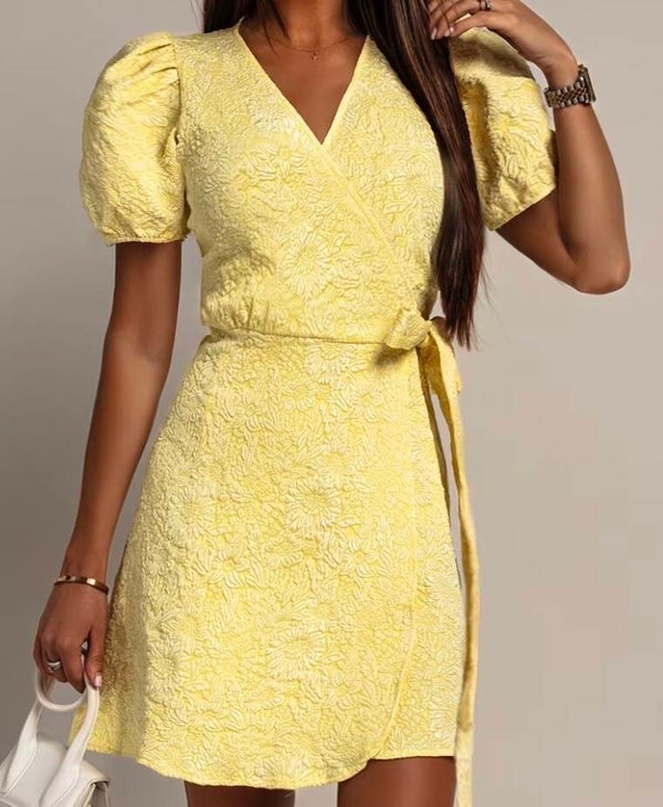 Schattig geel jurkje!