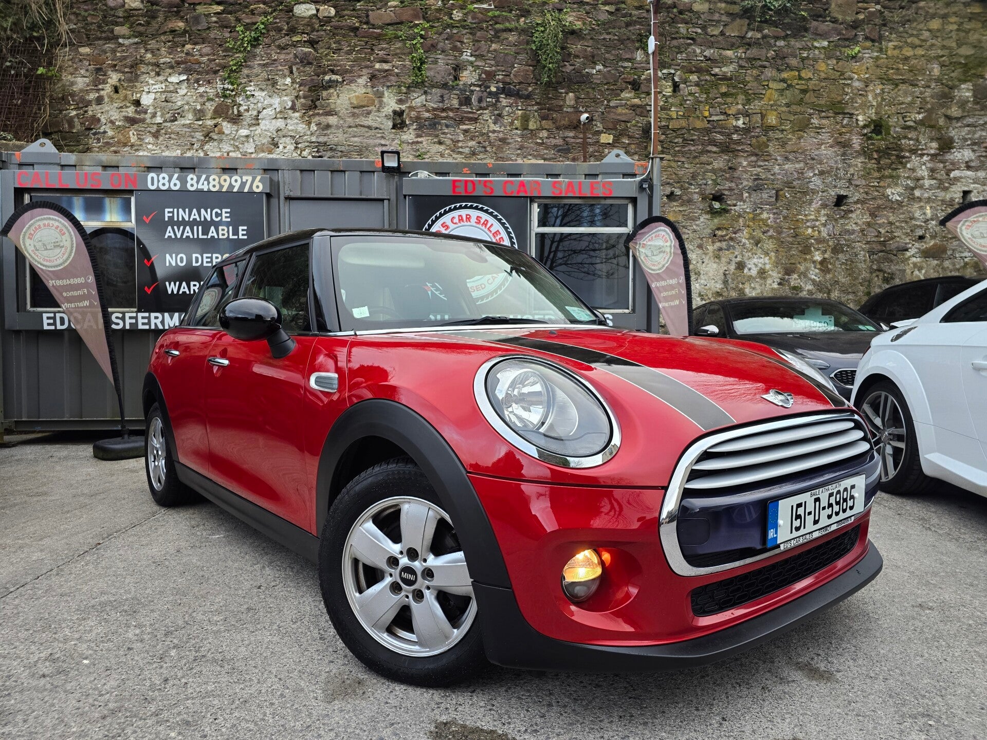 Mini Cooper 1.5 Petrol with 6 speed manual gearbox
