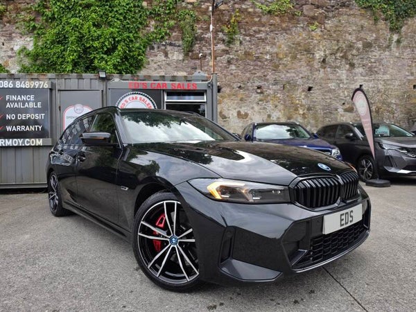BMW 330e M-Sport Pro Pack Touring 2023 (231)