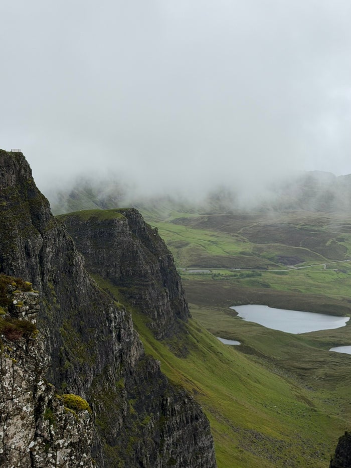 Uitzicht over Loch Coruisk tijdens de wandeling naar Sligachan