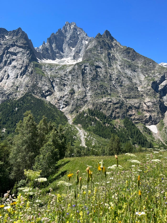Het alpendorpje Alpenzu, bestemming van dag 2 tijdens de Aosta-beginnerstocht
