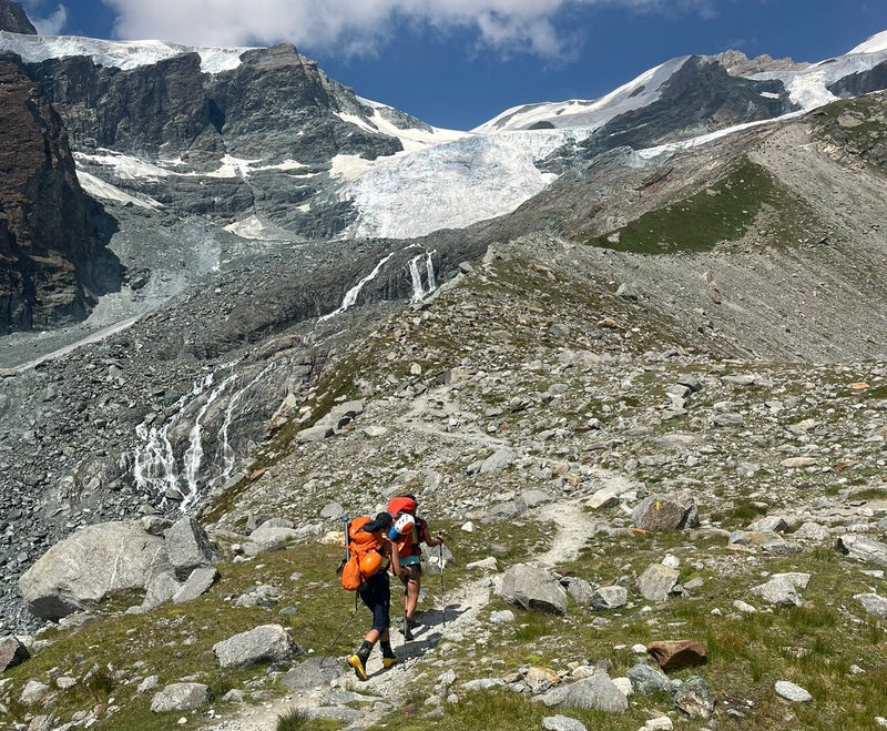 Uitzicht op de Monte Rosa en de Dufourspitze tijdens de trektocht in het Aostadal