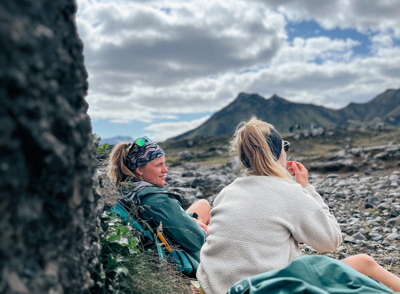 Anne en Sara van Via Nomade organiseren kleinschalige wandelreizen, trekkingtochten en outdoor avonturen in Europa en Scandinavië