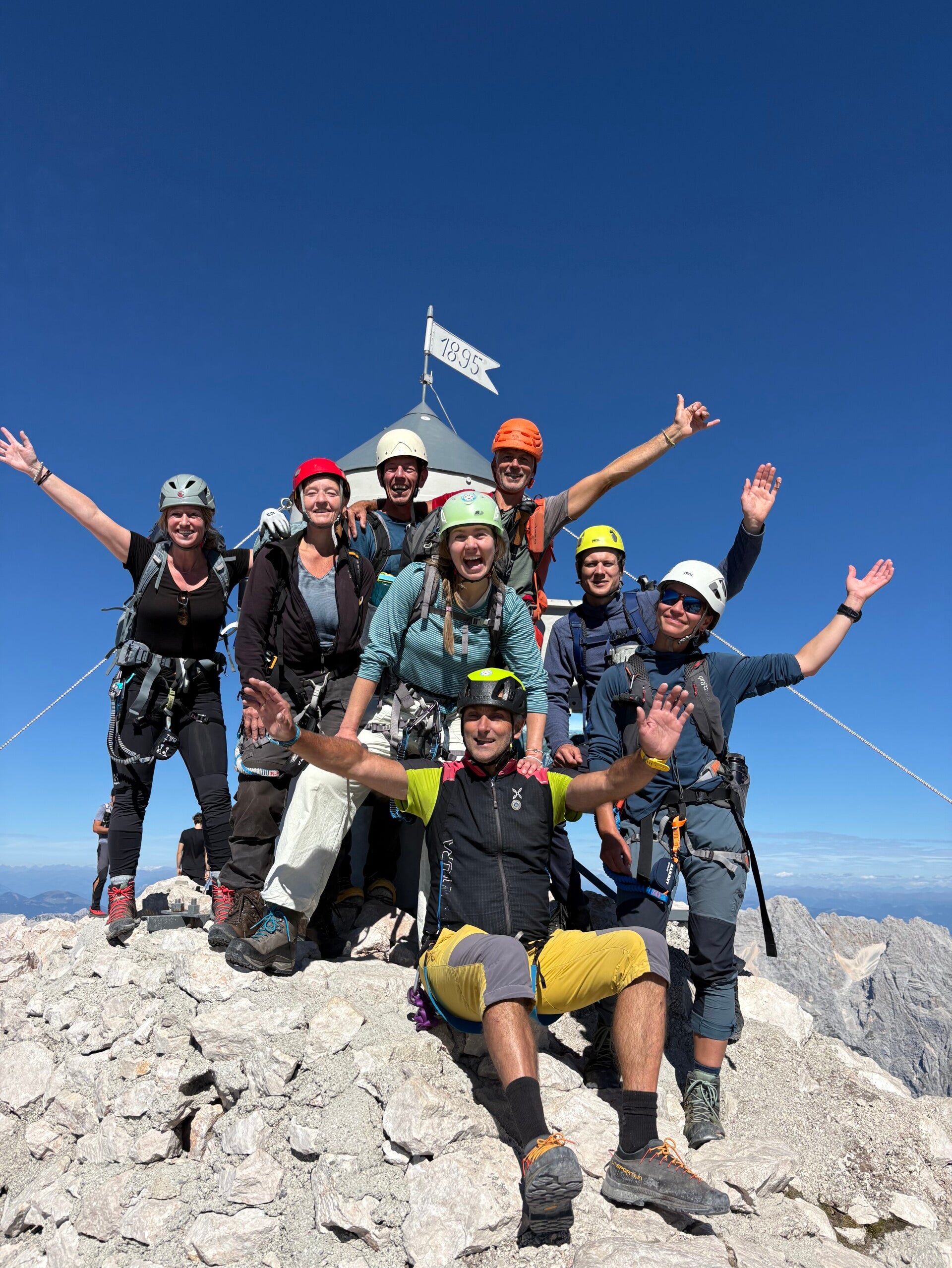 Onderweg in de Julische Alpen tijdens de huttentocht door Triglav Nationaal Park in Slovenië