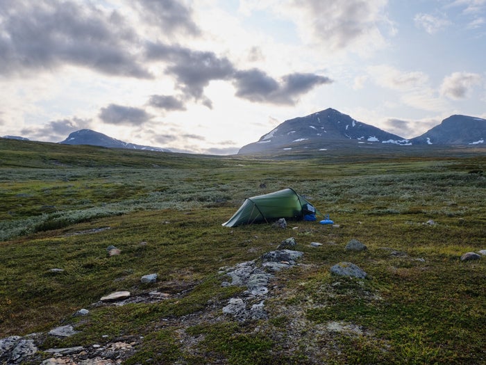 Open fjelllandschap tijdens de zomertrektocht over de Kungsleden