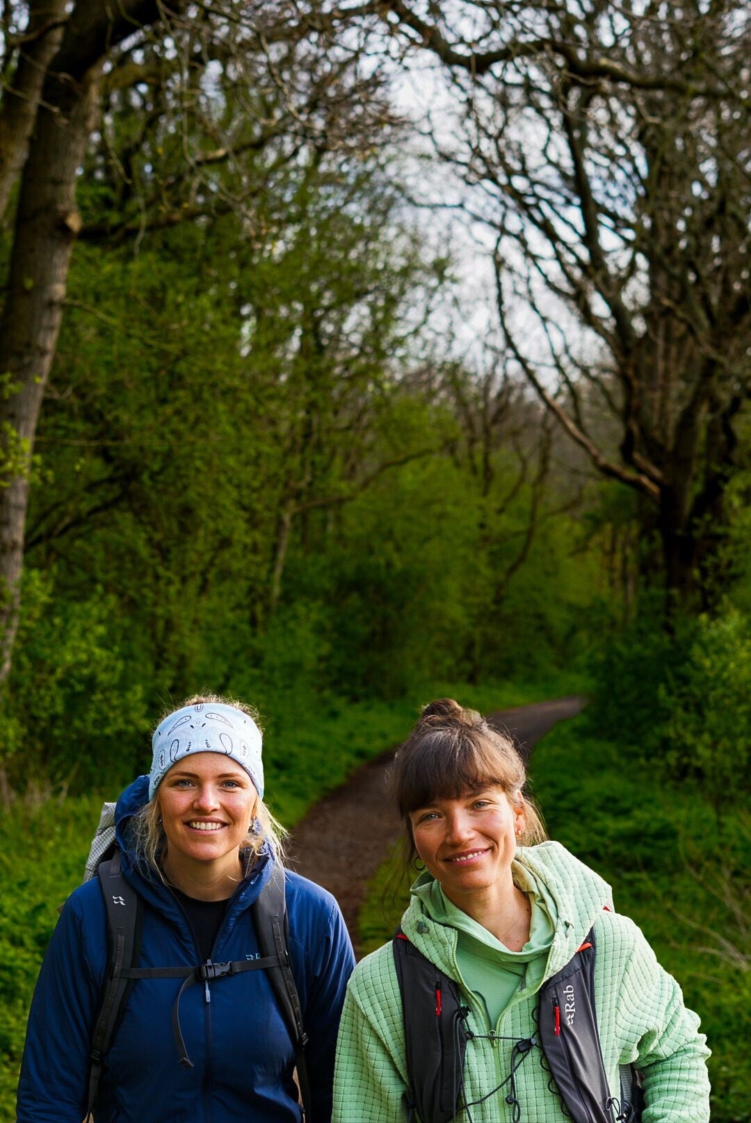 Samen kamperen in de natuur tijdens het Via Nomade Kampeerweekend