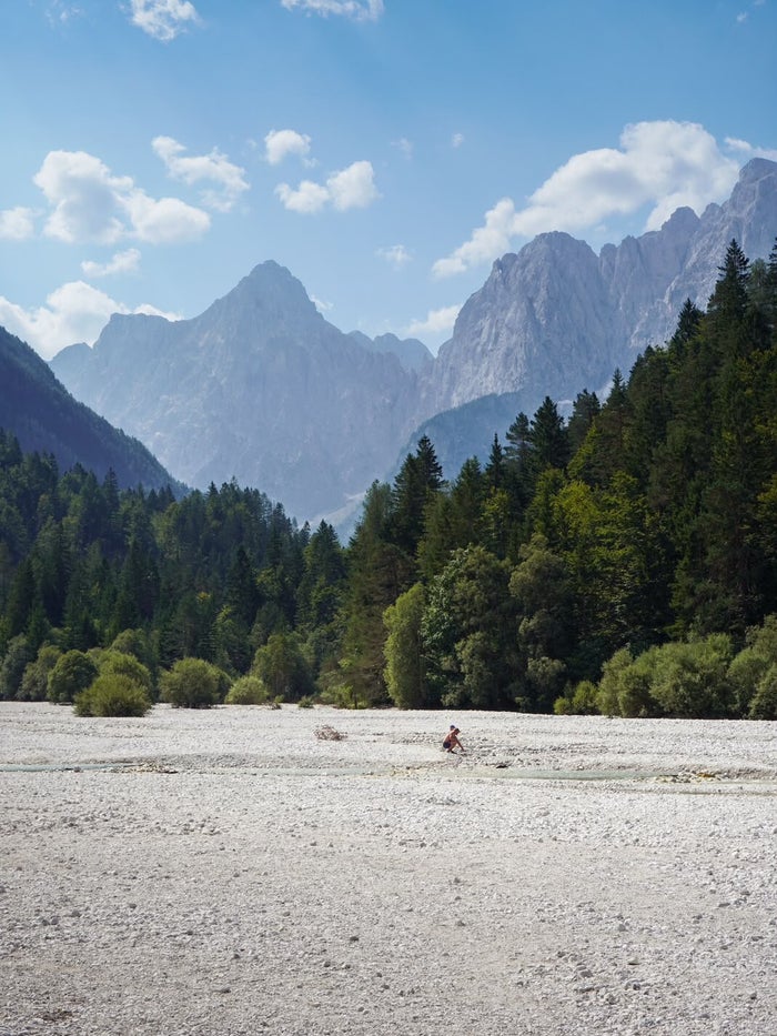 Panorama van de Julische Alpen tijdens de huttentocht in Slovenië (2)