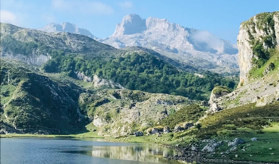 Wandeling van Poncebos naar Vega de Ario tijdens dag 2 van de Picos de Europa-trektocht