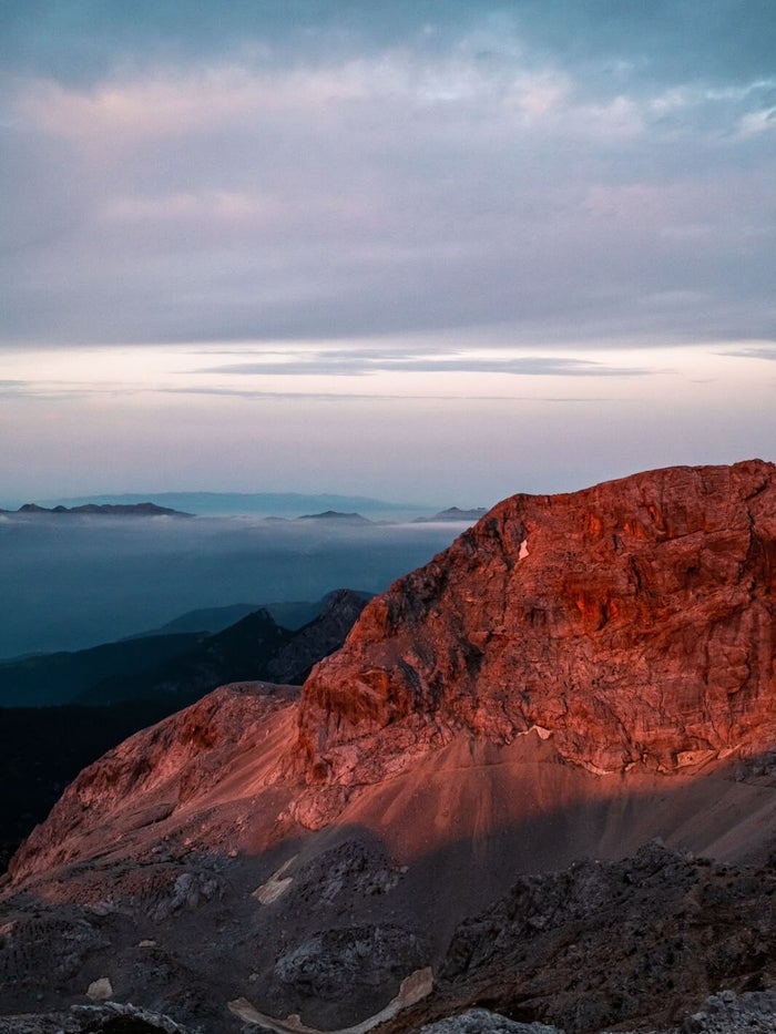 Route- en planningsoverzicht van de huttentocht naar de Triglav in Slovenië