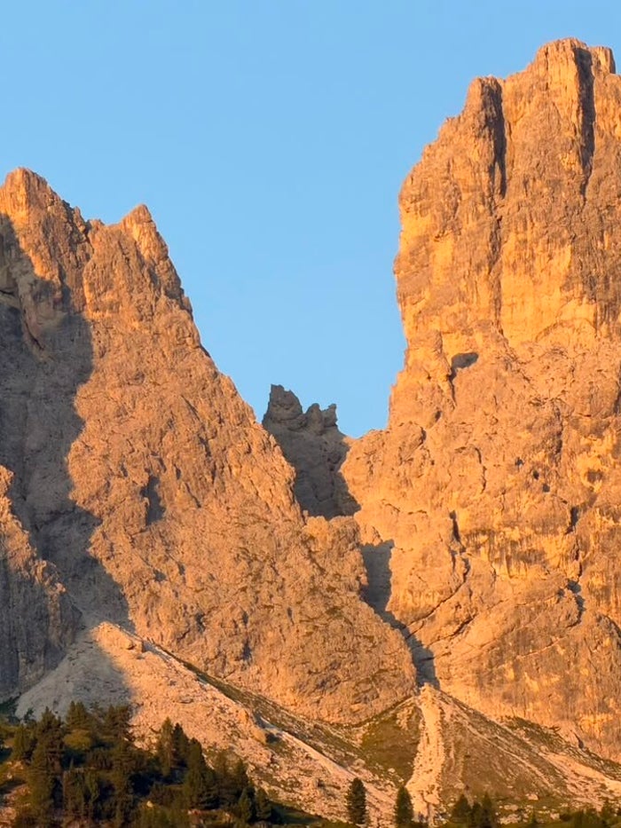 De drie karakteristieke rotstorens van Tre Cime di Lavaredo in de Dolomieten