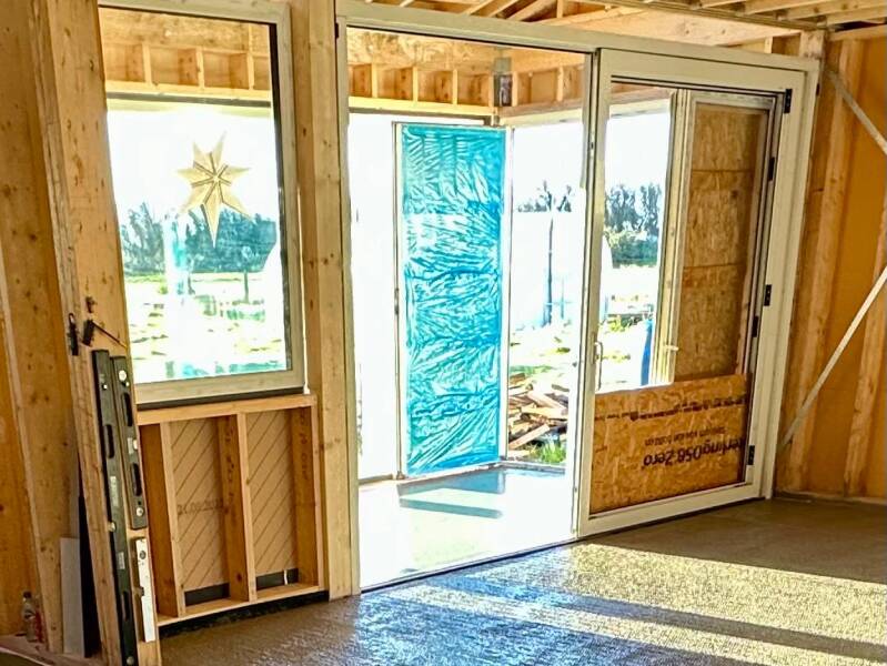 The finished floor has been poured onto the Triotherm door upstand. Unfortunately you can´t see the insulated upstand any longer but you will value the thermal performance of your Triotherm insulated door upstand every winter.