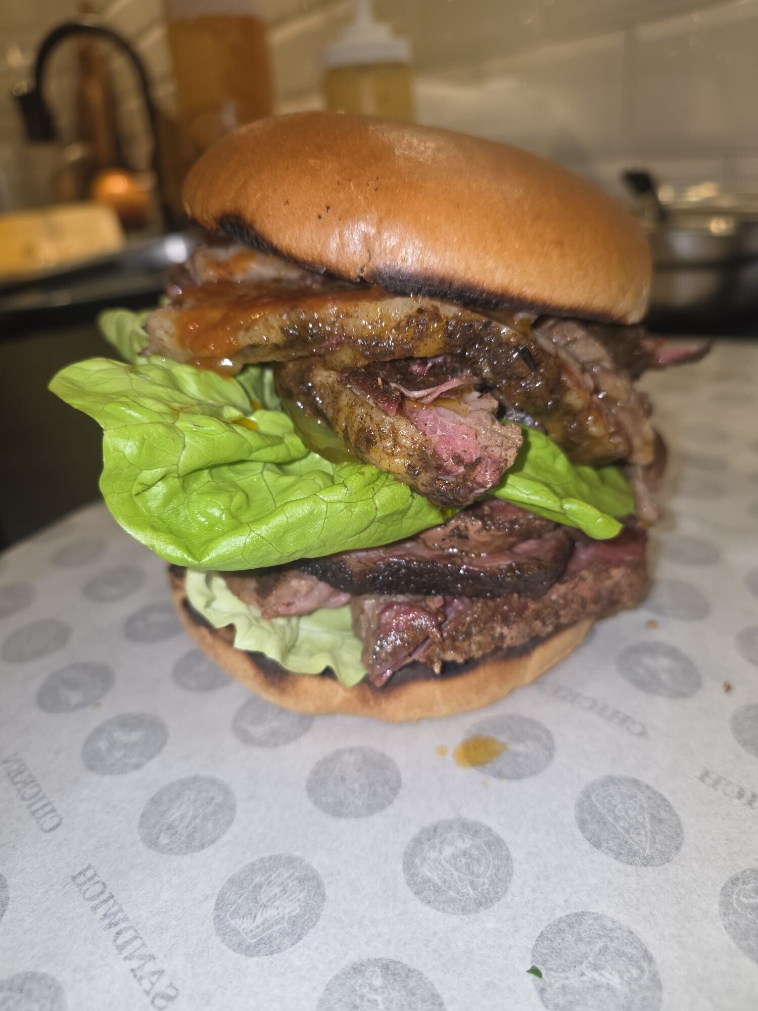 🍔🔥 300g – The Big Bad Brisket Burger
