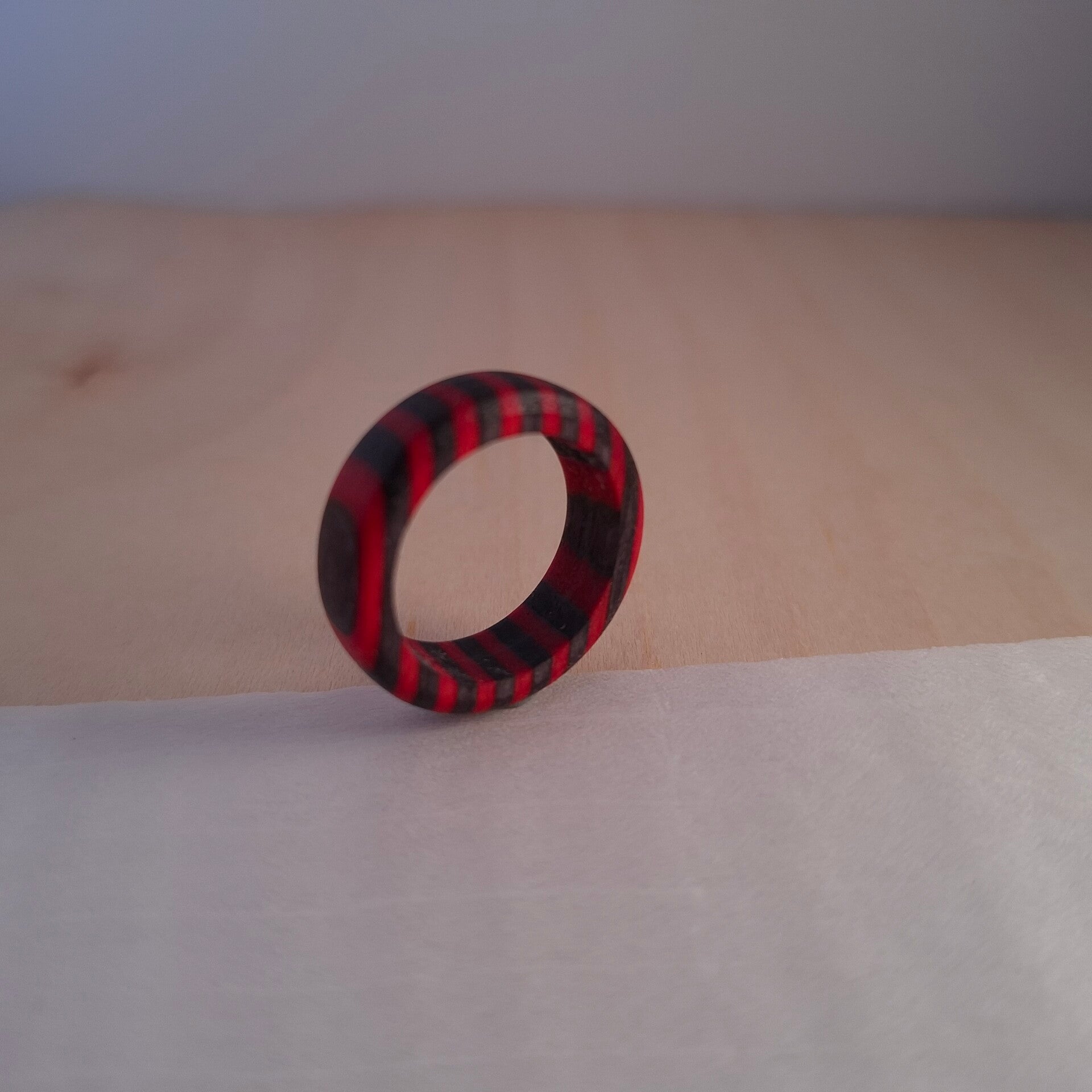 Ring Fins kleurenhout - Olie - Ringmaat 17