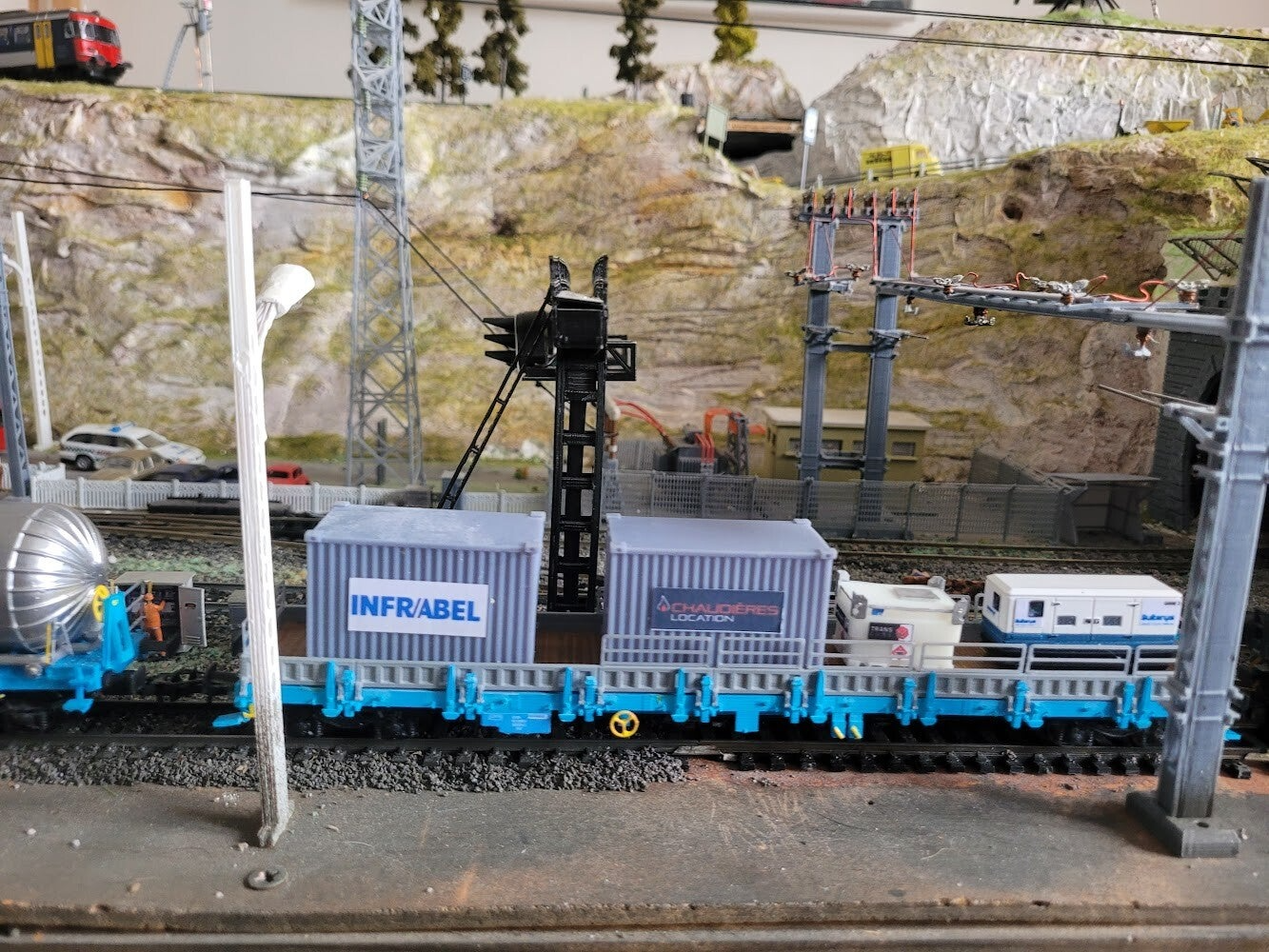 Wagon Rgs R90 19.9m Brut resine (transparente)  SANS CHARGEMENT et A PEINDRE