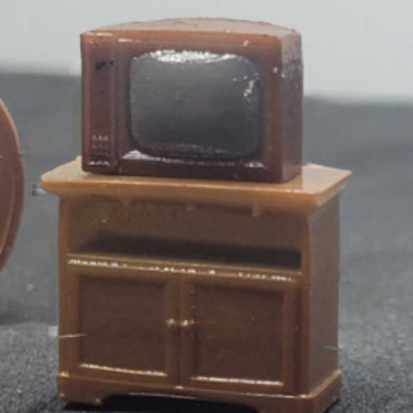 Mobilier- Meuble TV avec TV epoque IV