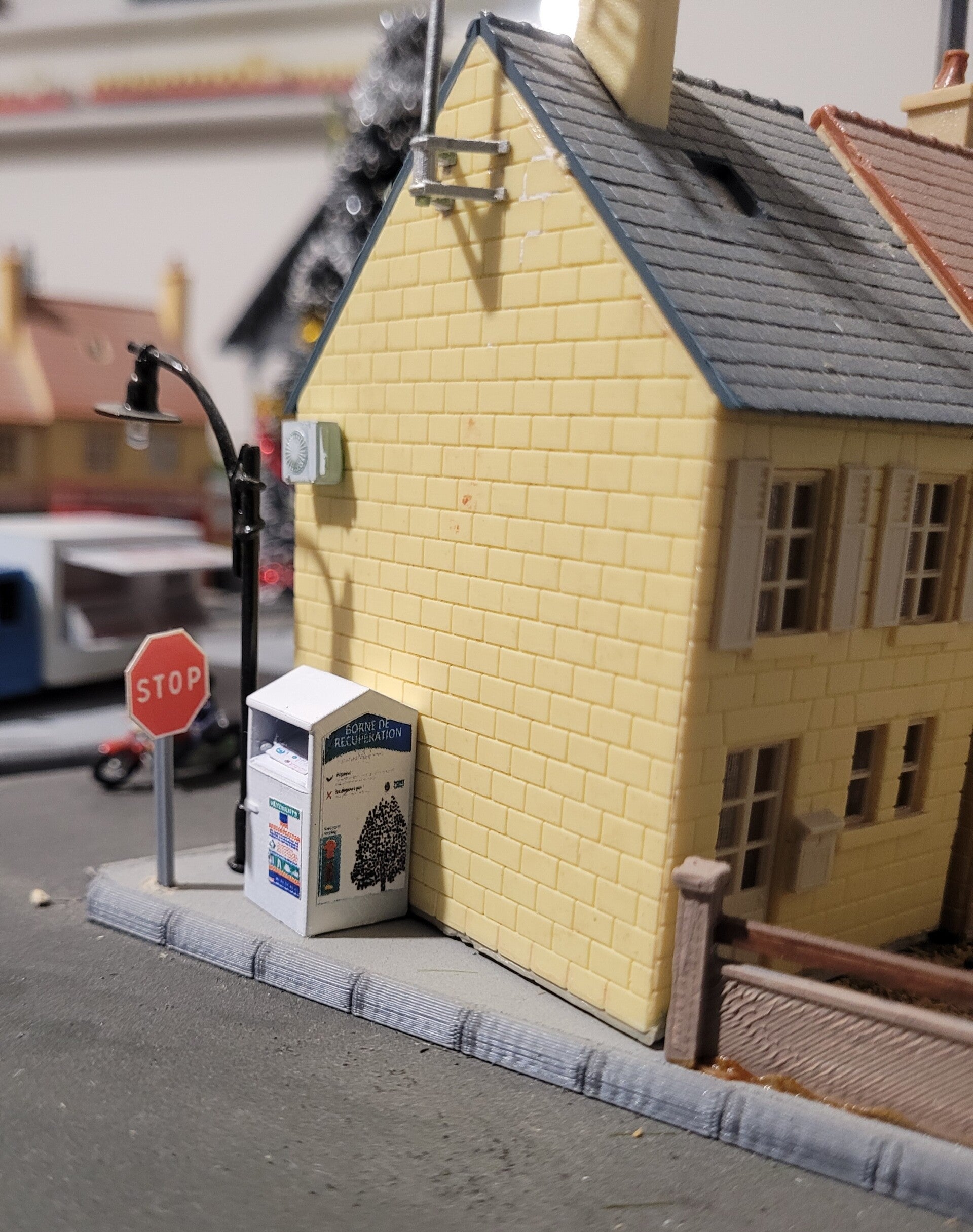 2x Conteneur pour récupération des vêtements