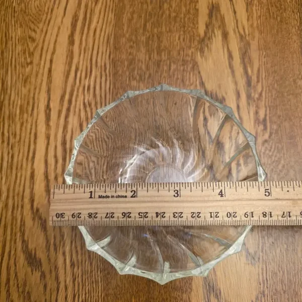 Vintage Clear Swirl Glass Dessert Fruit Bowls Scalloped Edge 4.75 Inch