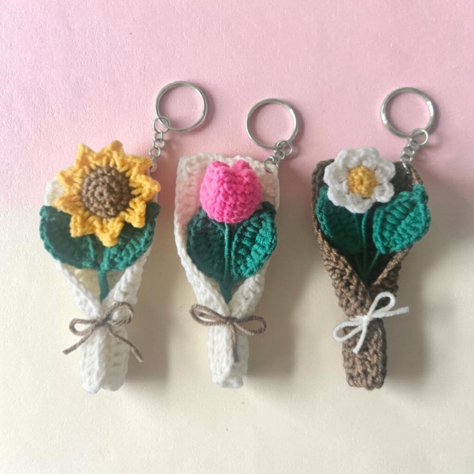 Porte-clé bouquet de fleurs au crochet
