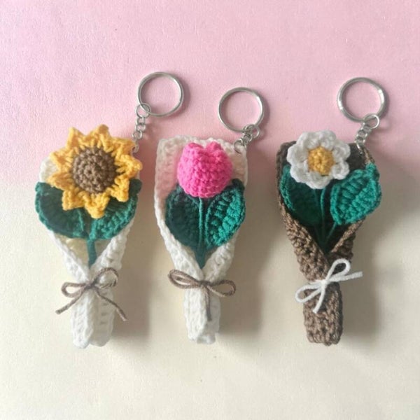 Porte-clé bouquet de fleurs au crochet