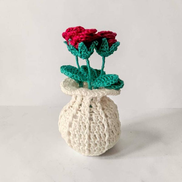 Vase avec roses