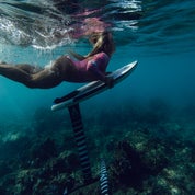 armstrong-pchrisdunn-rnaumieychenne-surffoilboard-5-standard-oa3gu6.jpg