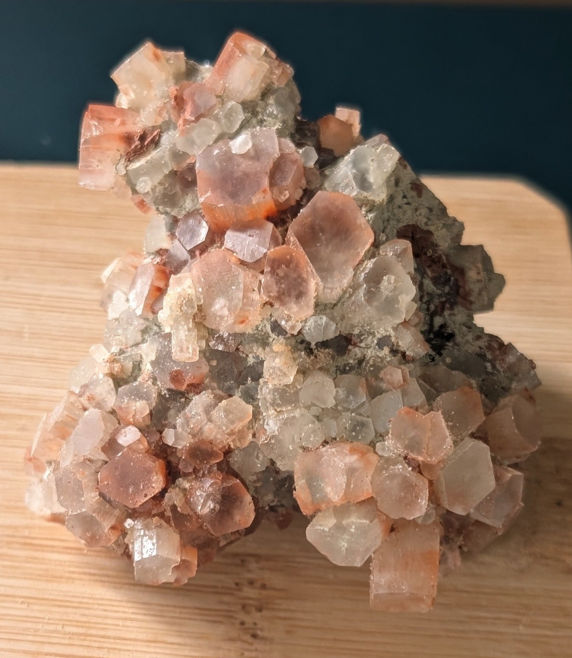 Aragonite Sputnik Cluster