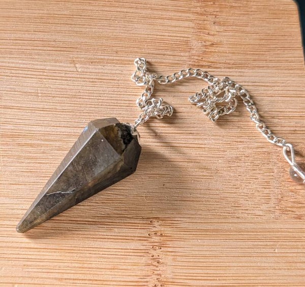 Labradorite Pendulum