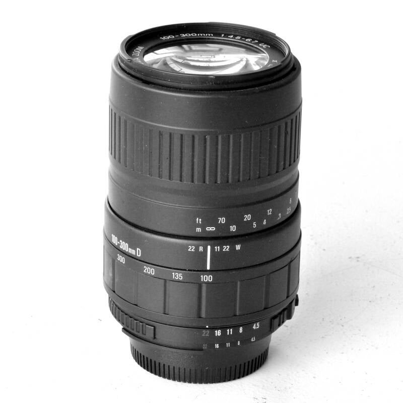 Sigma UC 100-300mm/4.5-6.7 voor Sigma