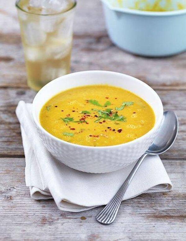 Curryroomsoep met appeljes
