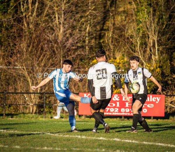 Garden Village v Cwmamman United 27.12.25