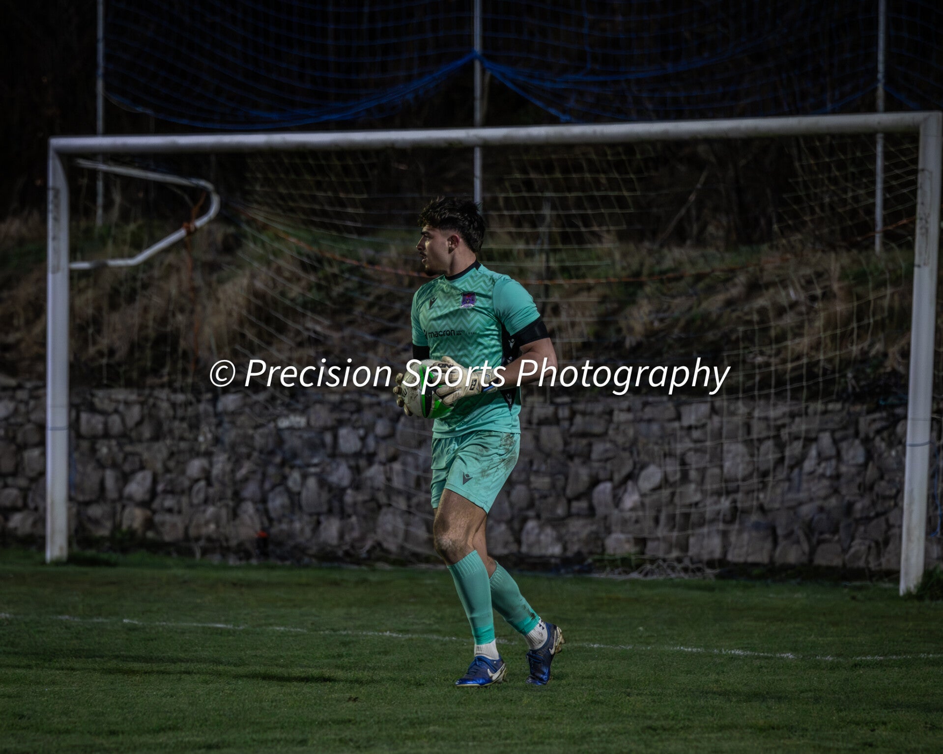 Cwmamman United v Llandarcy 2.1.26
