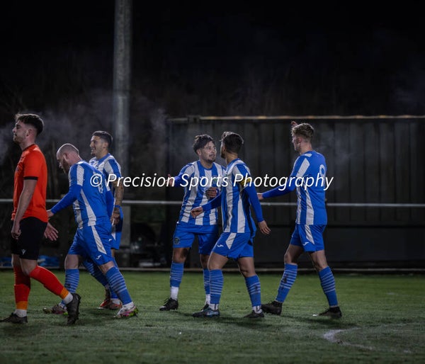 Cwmamman United v Llandarcy 2.1.26