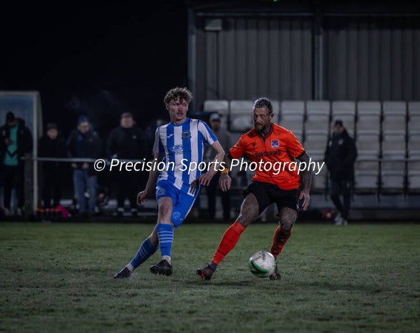 Cwmamman United v Llandarcy 2.1.26