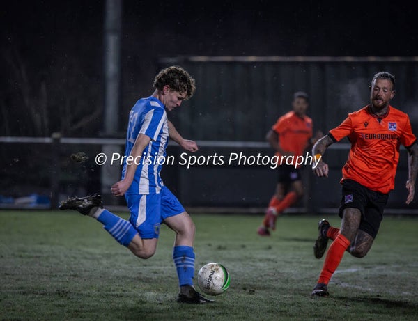 Cwmamman United v Llandarcy 2.1.26