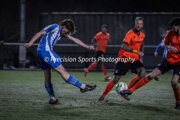 Cwmamman United v Llandarcy 2.1.26