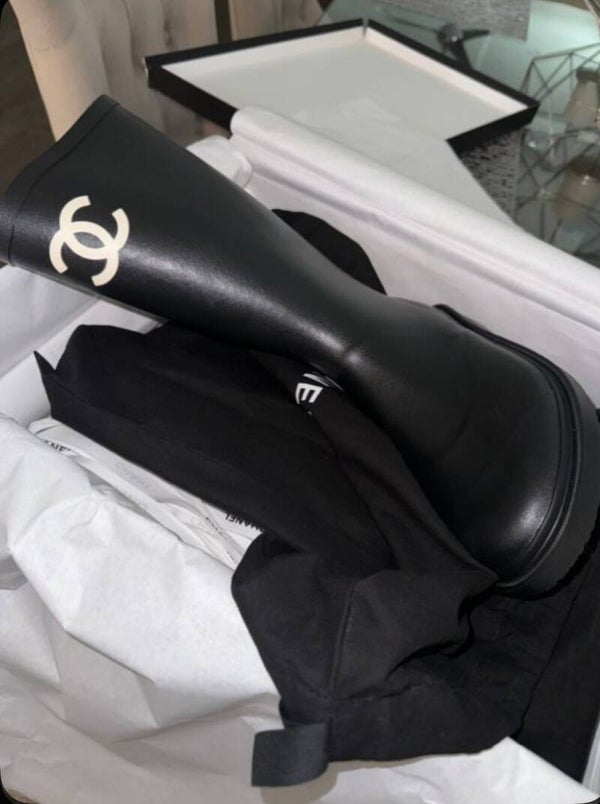 Chanel bottes