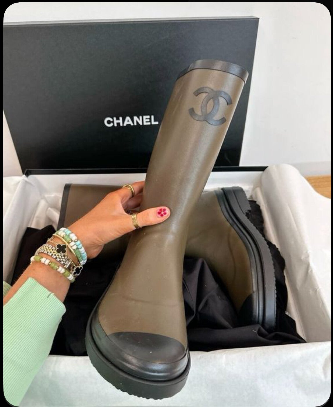 Chanel Bottes