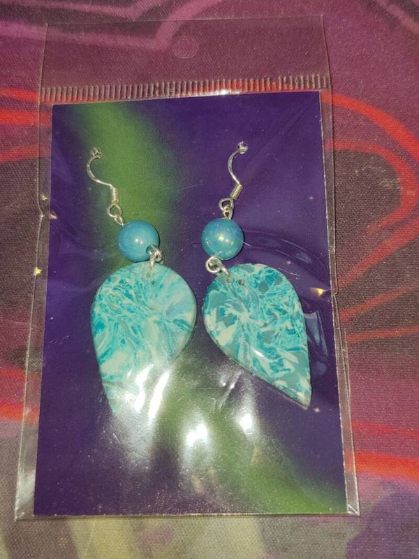 Korvakorut - Nouseva kaste