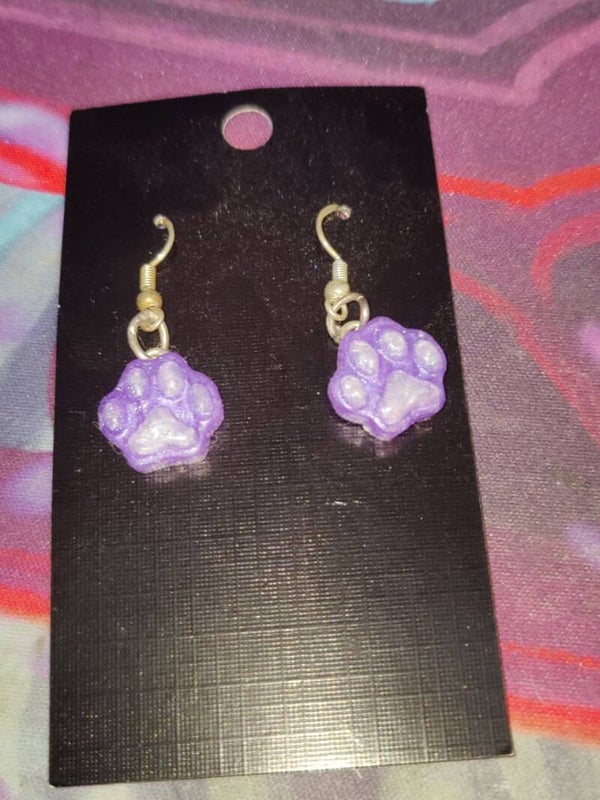 Korvakorut - violetit tassut