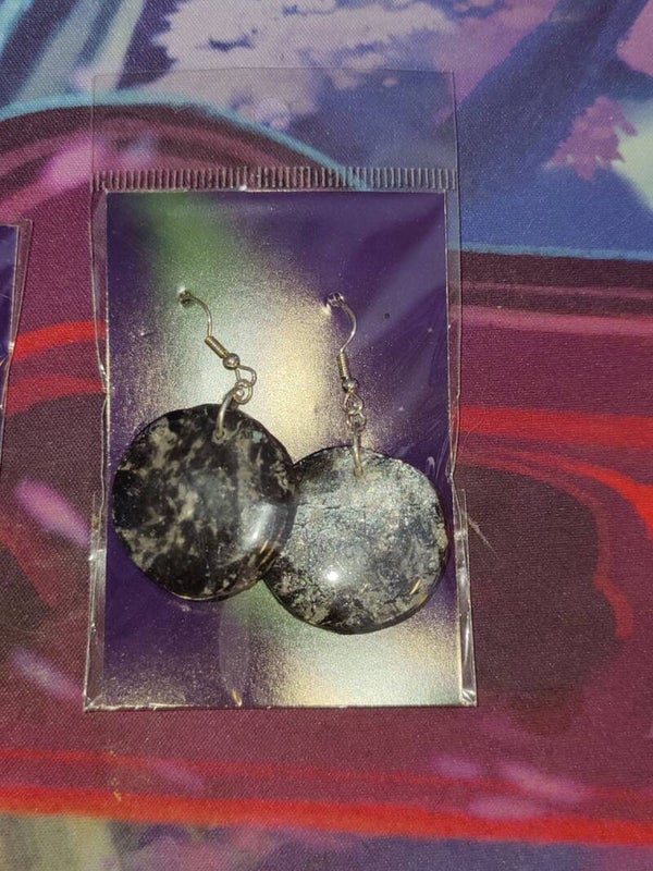 Korvakorut - marmory hole