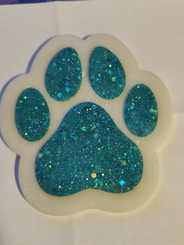 Turkoosi-valkoinen tassu lasinalunen glitterillä