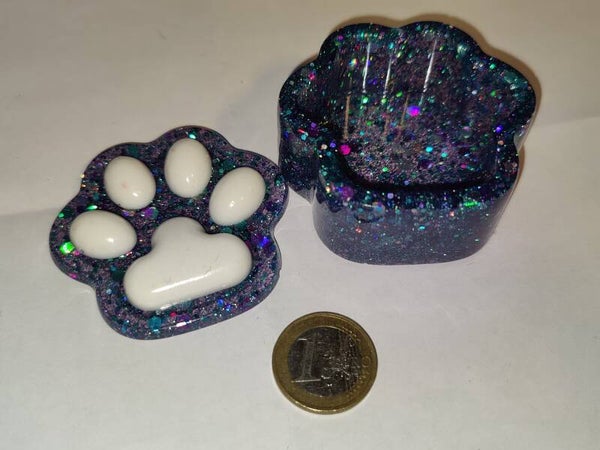 Tassu resiinirasia valkoinen-moniväri glitteri. pieni