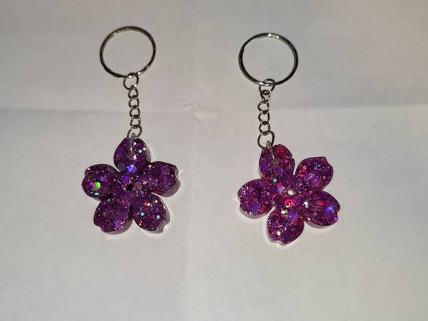 pinkinvioletti kukka avaimenperä (random)