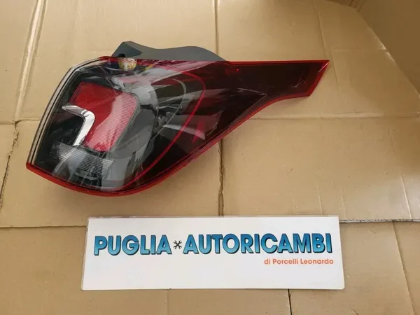 FARO FANALE POSTERIORE DESTRO DX PARTE ESTERNA OPEL CROSSLAND X 39137520