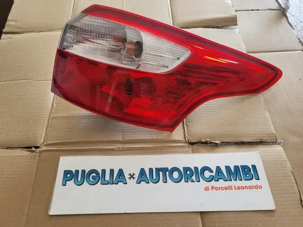 FARO FANALE POSTERIORE DESTRO DX PARTE ESTERNA FORD FOCUS III SW BM5113404G