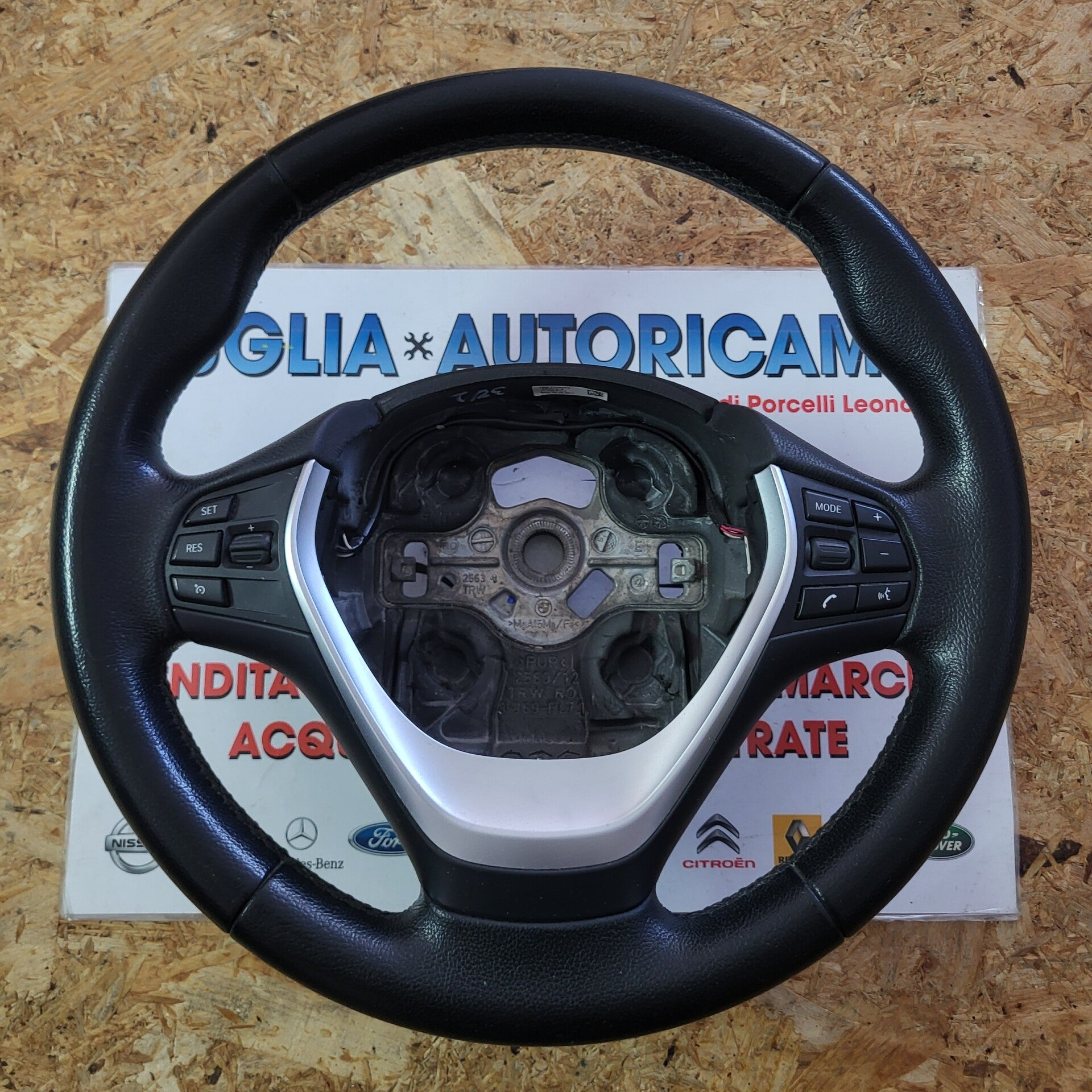 VOLANTE MULTIFUNZIONE IN PELLE PER BMW SERIE 1 F20/F21 62560181B