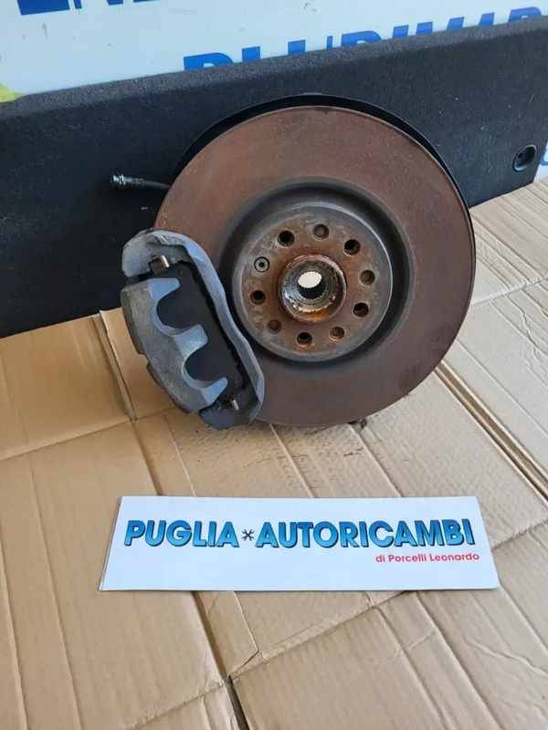 MOZZO RUOTA ANTERIORE SINISTRA JEEP CHEROKEE 6° SERIE K04877827AF (15>)