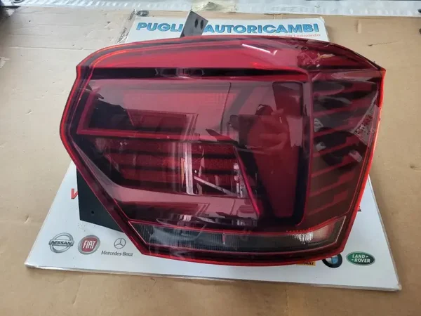 FANALE POSTERIORE DESTRO DX VOLKSWAGEN POLO 6 SERIE (AW1) 2G0945096B