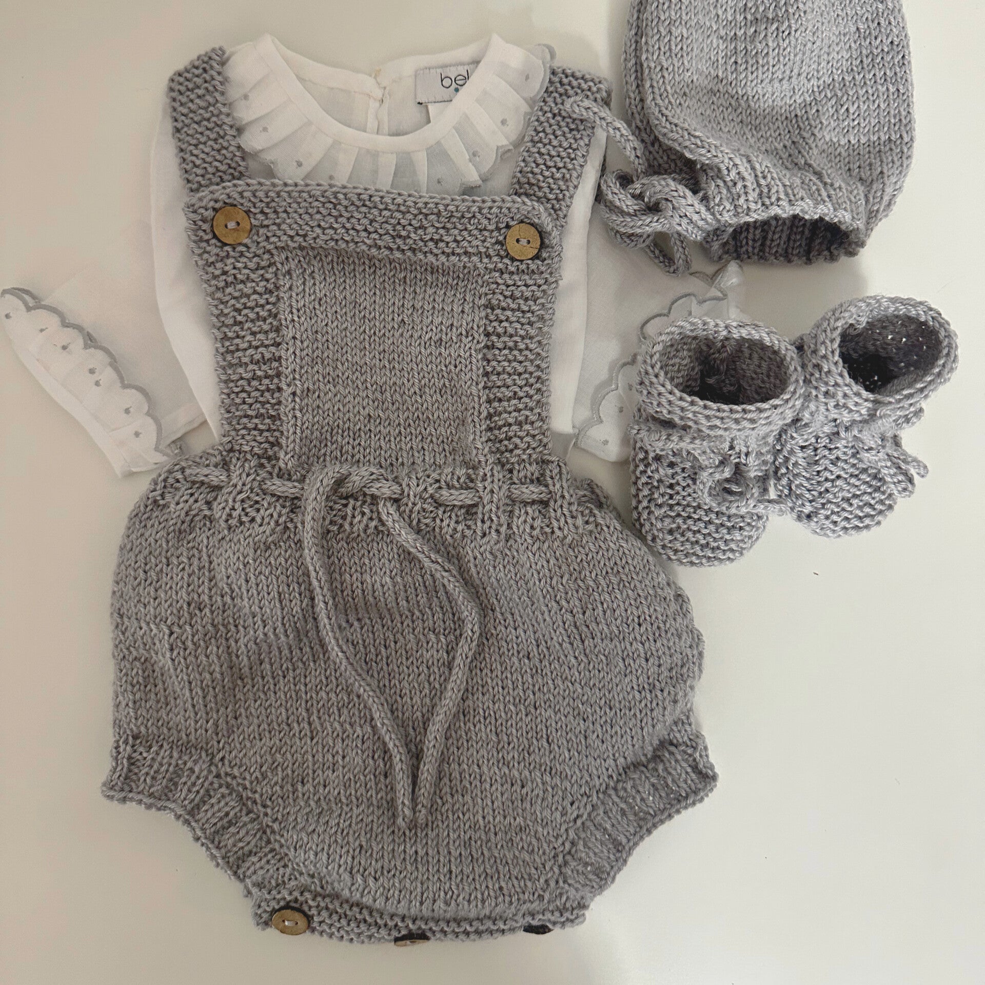 Conjunto rana con peto + capota + patucos